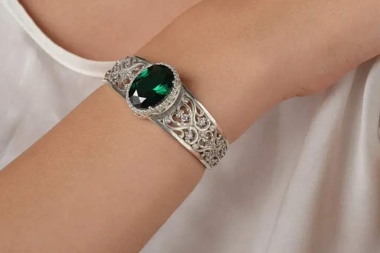 Aksa diamond bracelet