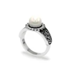 The Hidden Pearl – Gold, Diamond & Calligraphy Ring - Image 8